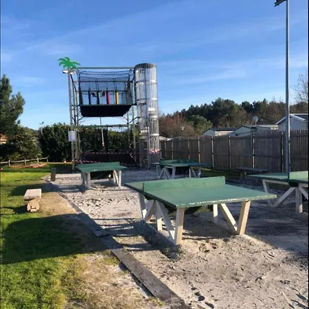 Mobil Home 829-4 Acces Piscines Inclus En Juillet-Aout Des 4 Nuitees Apartmán