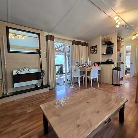 Mobil Home 829-4 Acces Piscines Inclus En Juillet-Aout Des 4 Nuitees Gastes