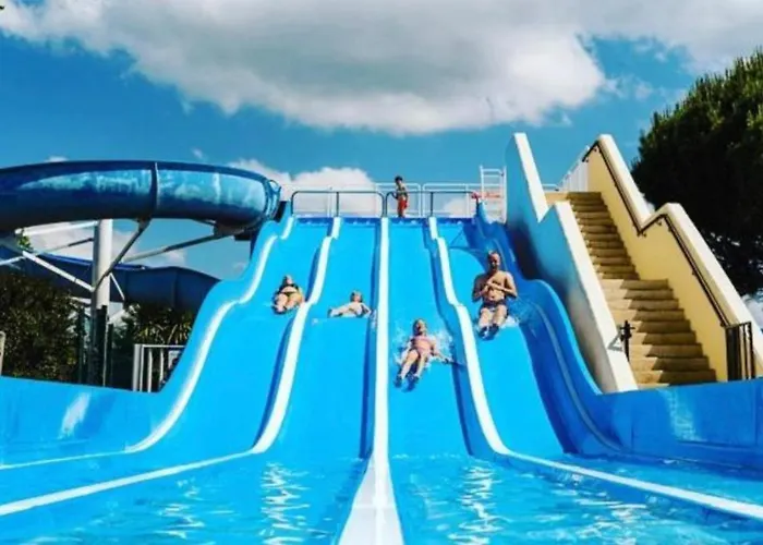Mobil 829-4 Acces Piscines Inclus En Juillet-aout Des 4 Nuitees Apartament Gastes