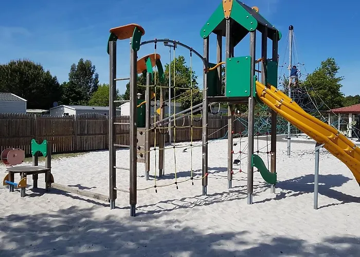 Mobil 829-4 Acces Piscines Inclus En Juillet-aout Des 4 Nuitees Apartament *