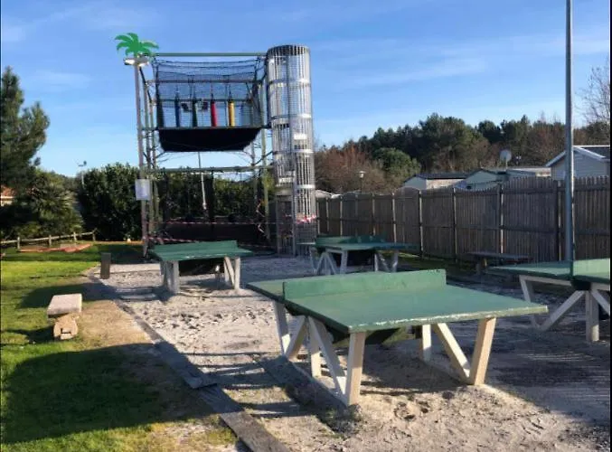 Mobil 829-4 Acces Piscines Inclus En Juillet-aout Des 4 Nuitees Apartament