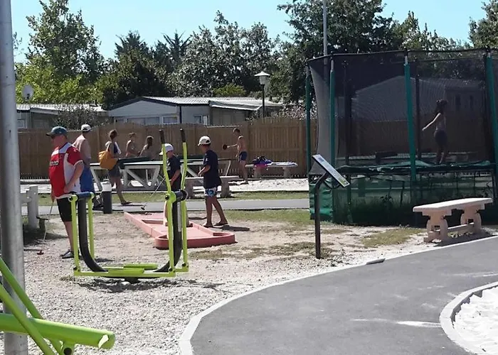 Apartament Mobil 829-4 Acces Piscines Inclus En Juillet-aout Des 4 Nuitees *
