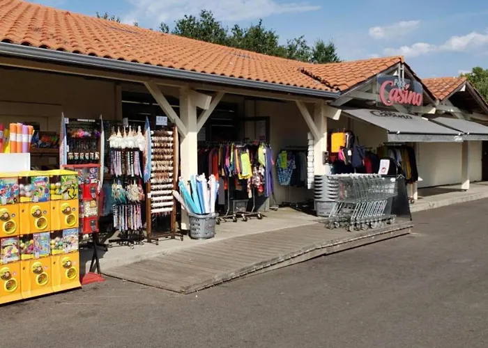 Mobil 829-4 Acces Piscines Inclus En Juillet-aout Des 4 Nuitees *