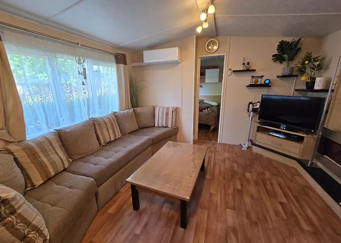 Mobil 829-4 Acces Piscines Inclus En Juillet-aout Des 4 Nuitees Apartament